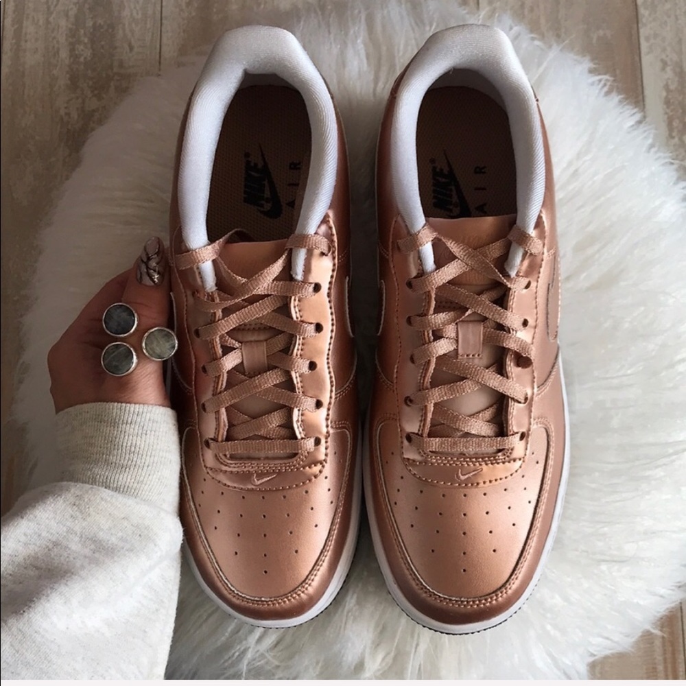 NWT Nike Air Force 1 Rose Gold - Picture 6 of 8